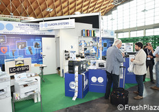 Ricerca, allestimento, distribuzione di soluzioni per ufficio.