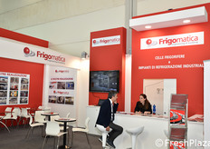 Progetta e costruisce celle frigorifere e impianti di refrigerazione industriale e commerciale per la conservazione e la lavorazione di prodotti alimentari freschi e surgelati.