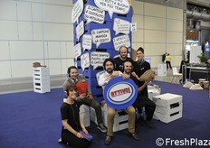 Stand semplice ma con l'adeguato spazio per gli spettacoli.