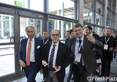 Da sinistra Paolo Bruni, Paolo De Castro e Renzo Piraccini.