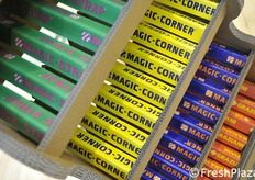 Gli angolari MAgic Corner. Nel 2017 ne sono stati venduti 82mila km, utili per coprire due volte al circonferenza della terra.