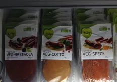 Biolab ha presentato al Cibus 2018 la linea di affettati vegetali nei gusti Veg Bresaola, Veg Cotto e Veg Speck.