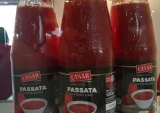 Passata di pomodoro a marchio Casar Srl la passata made in Sardegna che arricchisce le tavole degli italiani dal 1962.