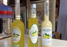 La produzione di China Vesuvio oggi si attesta intorno alle 15-20.000 bottiglie tra il Liquore di Limone Vesuviano e la Crema di Limoncello del Vesuvio.