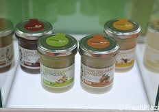 Frutta secca trasformata in spalmabili.