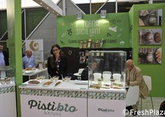 Lo stand de I Forni Siciliani, azienda che spazia sui trasformati, come creme spalmabili, partendo da materie prime bio.