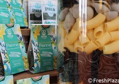 ...ecco le penne di grano duro e spirulina.
