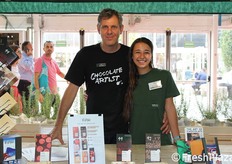 "Marco Kurek dell'azienda tedesca Vivani, specialista in cioccolato, e Azzurra Resmini di NaturaSi'. "Una buona cioccolata e' molto di piu' di un semplice dolciume". E come dargli torto?"