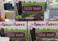 L'azienda francese Ekibio ha portato in fiera le novita' disponibili sul mercato italiano. In foto le tartine bio tostate al riso nero, senza glutine, a marchio Le Pain des fleurs.