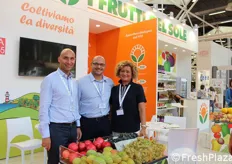 "Il team de I Frutti del Sole, azienda specializzata in prodotti biologici "Made in Sicily"."