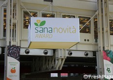 I vincitori del SANA Novita' Award 2018 sono stati: - zenzero disidratato senza zuccheri aggiunti e aromatizzato con misto bosco dell'Azienda Agricola Ama Te Stesso, nella categoria Alimentazione biologica; - la linea di trattamento per il corpo Fior di Salina de L'Erbolario per la categoria Cura del corpo naturale; - il dinamizzatore mercuriale a pedali Mercur Dyn della Agri.Bio.Piemonte nella categoria Green lifestyle.