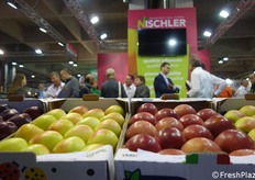 Esposizione di mele.