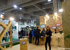 Azienda altoatesina Orius, specializzata in agrofarmaci, concimi e fertilizzanti.