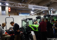 Odorizzi Ottorino: macchinari, attrezzi e materiali per la lavorazione del terreno e per la cura delle piante, trattori e mezzi di trasporto, trinciatrici.