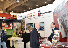 Burg Machinefabriek si occupa di impianti di cernita, svuotamento e riempimento casse.