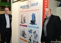 Eric van der Zwet e Tom Besseling nello stand Besseling Group.