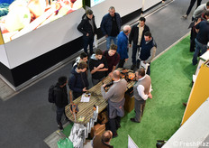 Una vista dall'alto della dimostrazione allo stand Inderst.