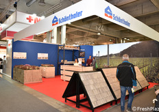 Schonthaler: reti antigrandine e accessori.