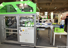 Un'altra vista della macchina dedicata alle mele di Maf Roda.