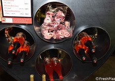 Chips di mela e bevande a base di mele a polpa rossa di RedLove.