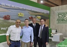 Vivai F.lli Zanzi presente in forze a Interpoma: da sinistra Enrico Zanzi, Giulio Corazza, Giovanni e Riccardo Zanzi