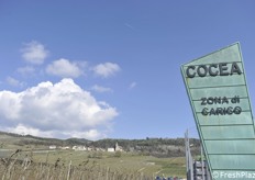 Uno degli ingressi della cooperativa Cocea che fa parte del Consorzio Melinda