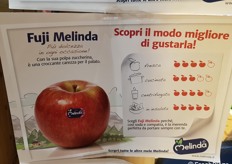 Pannelli esplicativi che aiutano il consumatore nella scelta della mela più adatta