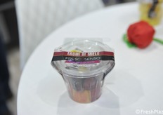 Frutta e miele aromatizzato