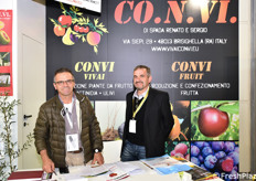 I fratelli Renato e Sergio Spada allo stand Co.N.Vi. Vivai