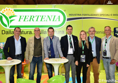 Foto di gruppo Fertenia. Al centro Valerio Conza, marketing manager