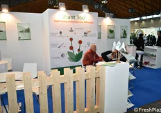 Lo stand Plant 360°