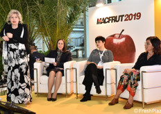 L'assessore Simona Caselli interviene alla prima World Wide Women Convention