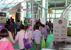 Scolaresche in visita nell'ambito del progetto Frutta e Verdura nelle Scuole.