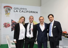 Parte del team del Gruppo La California con ospite (primo sulla destra).