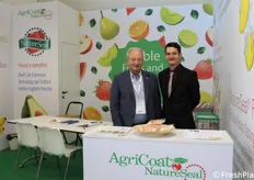 Giovanni Zaggia (sales manager per AgriCoat NatureSeal Italy) e Craig Edwards (sales executive Agricoat NatureSeal UK).