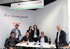Il team della Montana Groupe brinda alla seconda giornata della fiera riminese.