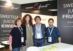 Valentina Levo, Linda Carobbi (ospite), Tiziano Garrulli e Massimo Scala di Novafruit Italia.