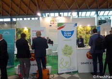 Alcune delle imprese espositrici allo stand della regione Puglia