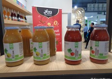 Linea dei succhi Bene Bio 100% frutta. Tra i prodotti più performanti i mix di frutta e verdura biologica, in particolare: mela e sedano, mela e lattuga, mela e cetriolo