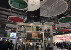 Il focus delle innovazioni De Nigris Group al Tuttofood 2019 punta su MelaMadre®, aceto di mele bio, con madre naturale, non filtrato né pastorizzato con cui De Nigris 1889, gruppo leader nel settore degli aceti e dei condimenti, ha inaugurato di fatto la nuova categoria merceologica degli "aceti da bere"