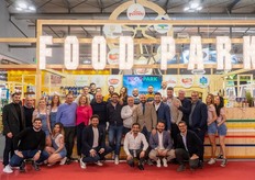 Una sorta di luna park del cibo denominato Food Park a cui hanno partecipato in una collettiva un gruppo di aziende storiche campane. Tante le attività in programma animate da cooking show coordinati da chef stellati e pizzaioli all'opera nella preparazione di piatti della tradizione contadina campana. Carbone Conserve Vegetali, Molini Pizzuti - Tradizione dal 1953, Oli Caronte, Suprema Food, Pastificio Antiche Tradizioni di Gragnano Euro Iovine 