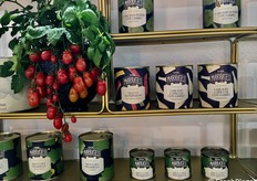 Linea dei trasformati di pomodoro dell'azienda storica Casa Marrazzo