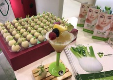 Tra le novità dell’azienda Paolillo, un prelibato cioccolatino ottenuto con farina di finocchio e un estratto dell’ortaggio che può essere bevuto al naturale, oppure diventare la base di cocktail alcolici e analcolici