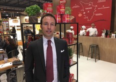 Pasquale Petti, amministratore delegato del Gruppo Petti, che ha presentato a Milano la sua prima linea di sughi pronti di pomodoro toscano: "Rappresentiamo il terzo player del mercato italiano. Pensare a un ampliamento della gamma è stato necessario per conquistare un segmento di mercato veloce, pratico, ad alto servizio"