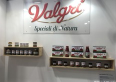 Tra i prodotti di punta di Valgri i "Peperoni arrostiti", le "Pesche allo sciroppo", i "Pomodori pelati" e i "Pomodorini d'o piennolo” campani