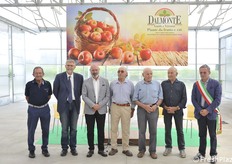 Da sinistra Gaspare Dalmonte, Malpezzi, Bonaccini, Vittorio, Natale e Cesare Dalmonte, Pederzoli.  L'unico socio dell'azienda è Vittorio, gli altri sono i diversi rami della famiglia, oltre alle autorità