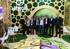 Il team di Jingold presso lo stand