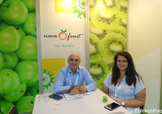 Luca Antonietti e Mara Bucur allo stand Novafruit