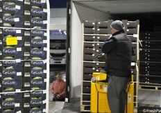 Fase di carico di un TIR