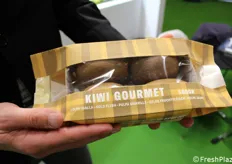 Sapori di Marca ha scelto Fruit Attraction per mostrare il nuovo packaging, realizzato con carta organica riciclabile al 100%, e per far assaggiare i primi kiwi Soreli Gold freschi della stagione 2019.